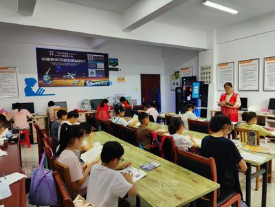 泗縣虹城街道人大 關(guān)注青少年 暑期快樂(lè)行，中小學(xué)生校外托管服務(wù)顯成效